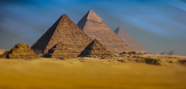 Co je Alderferova teorie motivačních potřeb: Rozšíření Maslowovy Pyramidy