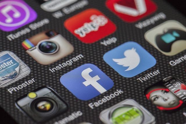 Jak zůstat aktivní na sociálních sítích, když Instagram nefunguje